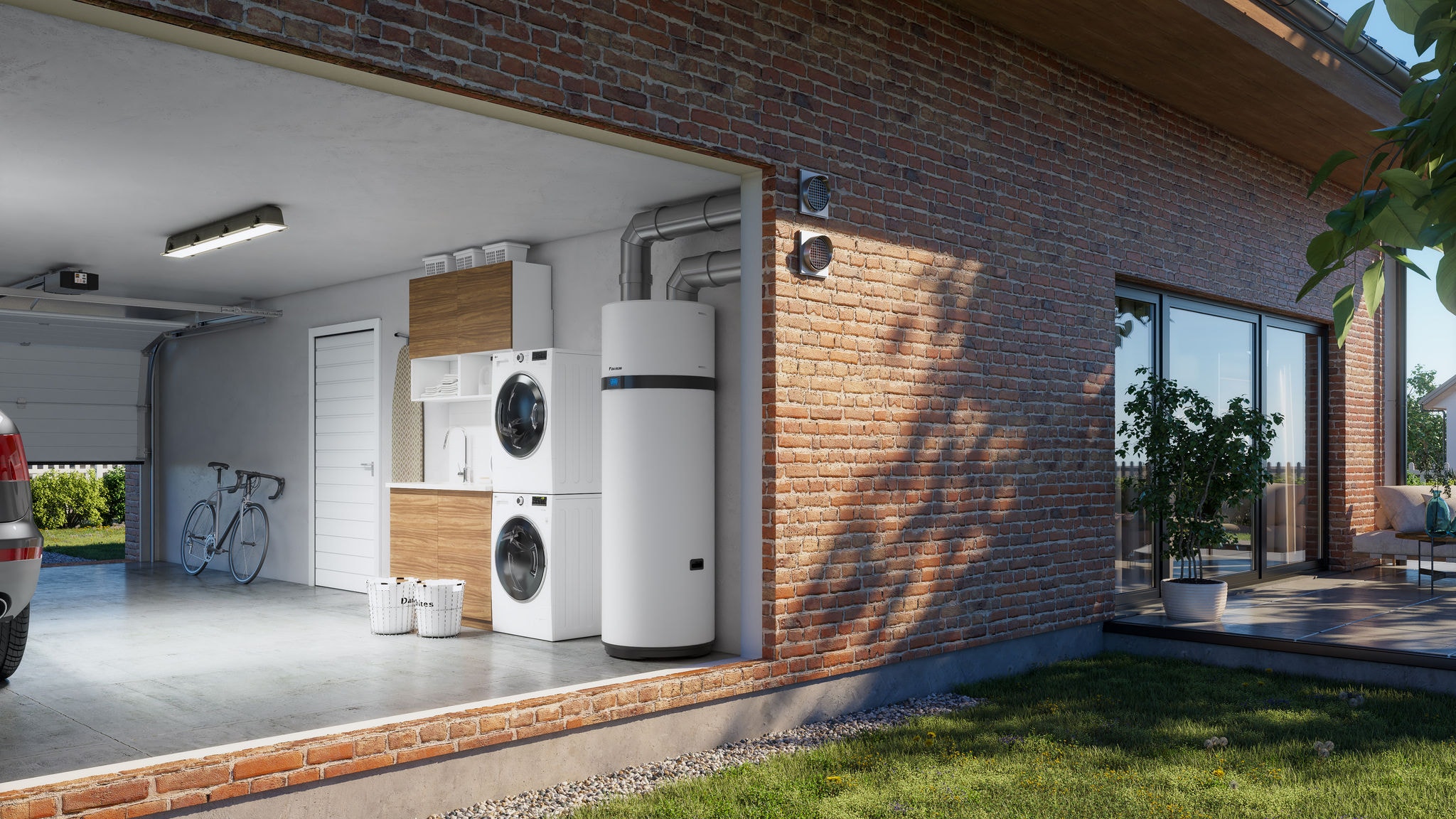 In einer Garage aufgestellter Warmwasserspeicher, der erneuerbare Energien nutzt