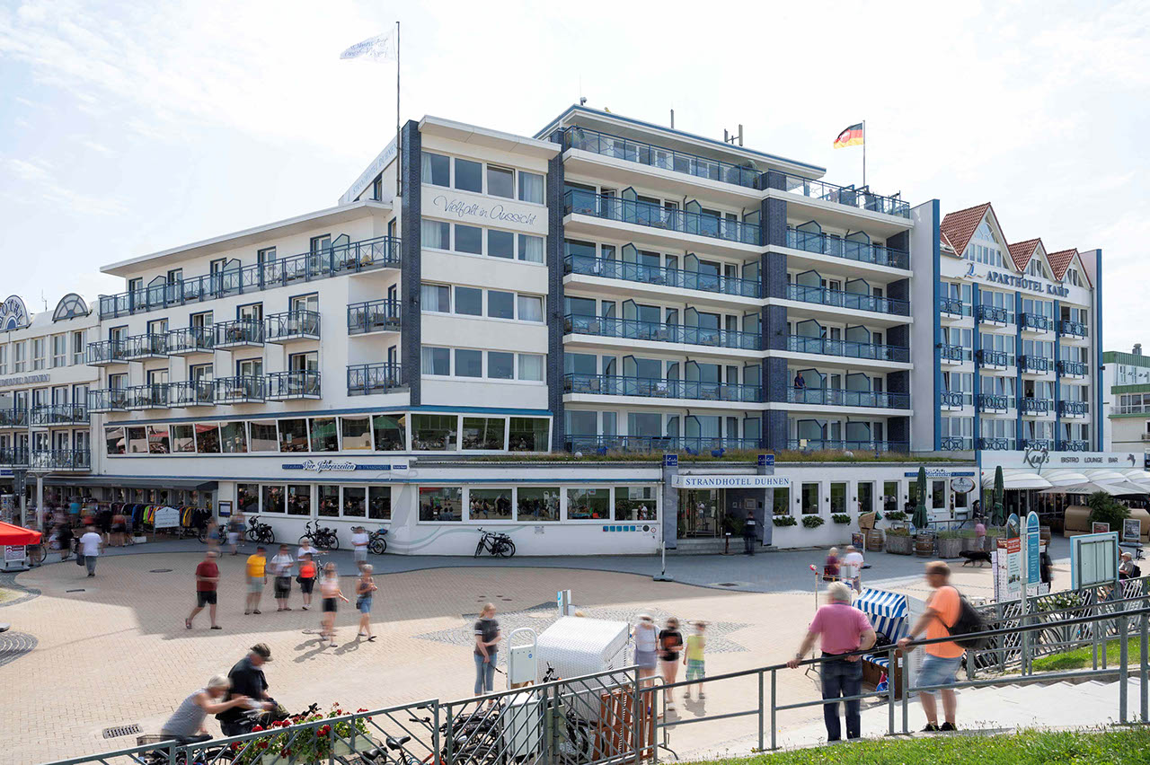 Außenbereich des Strandhotels Duhnen